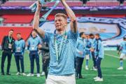  德布劳内迎来五赛季高光表现，DWG球迷沸腾！